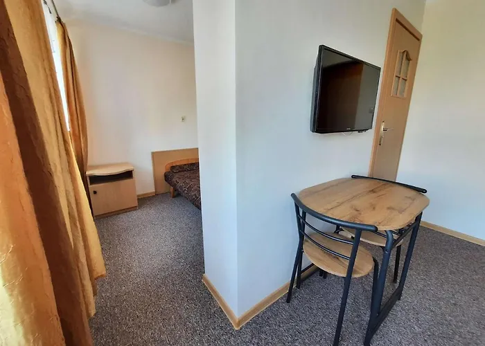 Emides 招待所 波别罗沃