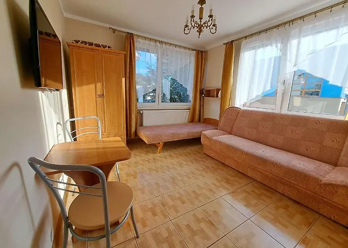 Emides * 波别罗沃